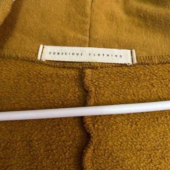 EUC Conscious Clothing Hemp Fleece Drifter Jacket in Goldenrod - Picture 4 of 6